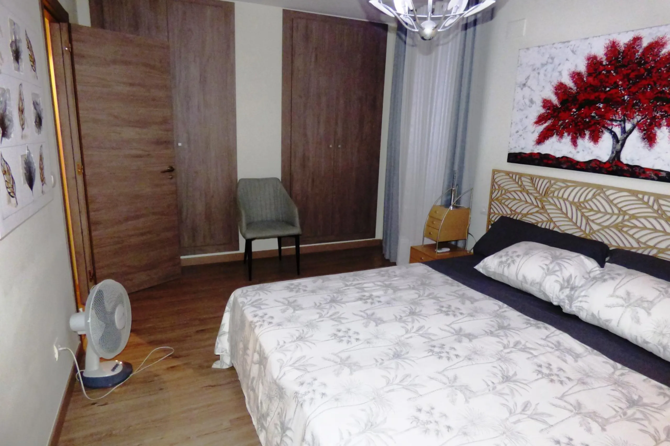 Exclusivo Adosado en Primera Línea de Golf de la Playa de San Juan con vistas espectaculares