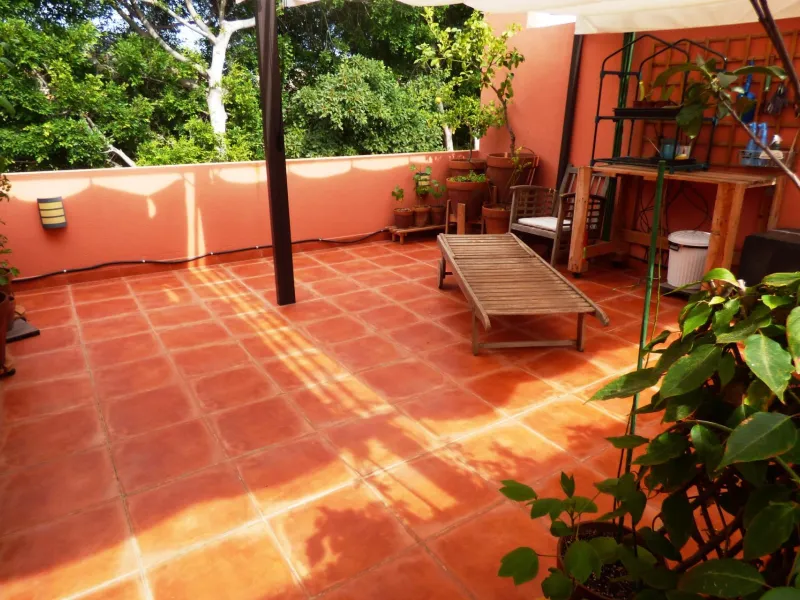 Exclusivo Adosado en Primera Línea de Golf de la Playa de San Juan con vistas espectaculares