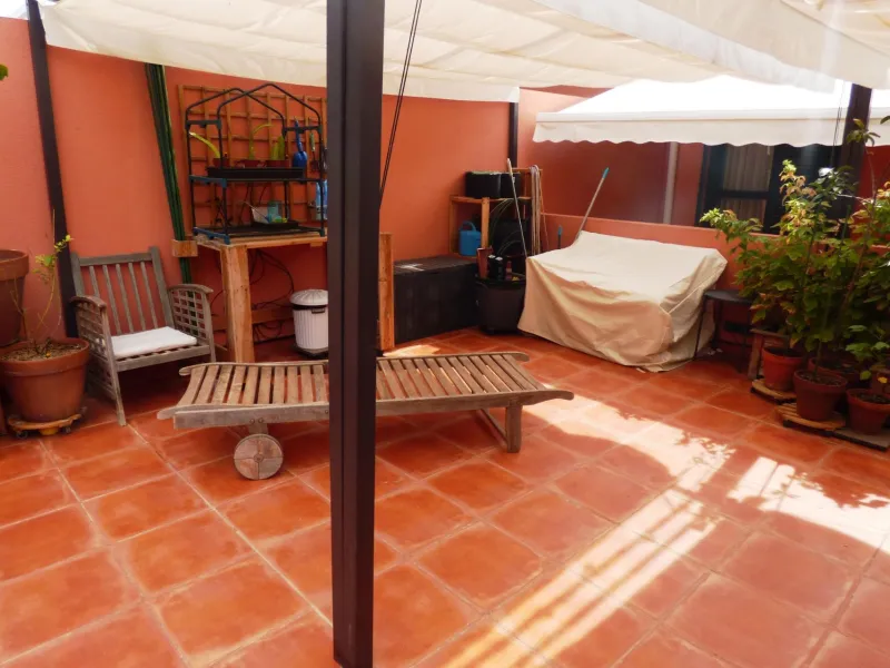 Exclusivo Adosado en Primera Línea de Golf de la Playa de San Juan con vistas espectaculares