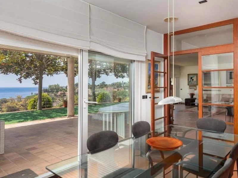 Spectacular three-level sea-view home in Cala Sant Francesc, Blanes