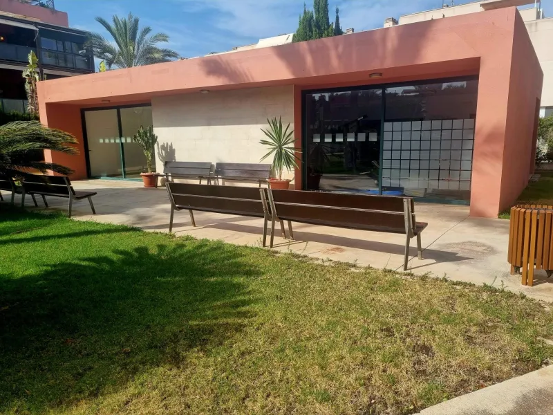 Exclusivo Adosado en Primera Línea de Golf de la Playa de San Juan con vistas espectaculares