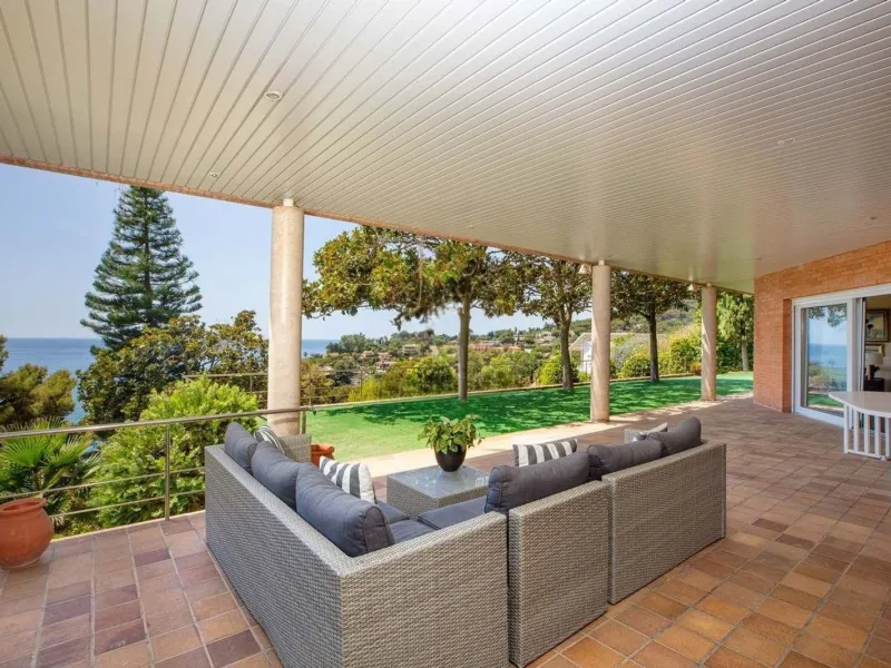 Spectacular three-level sea-view home in Cala Sant Francesc, Blanes