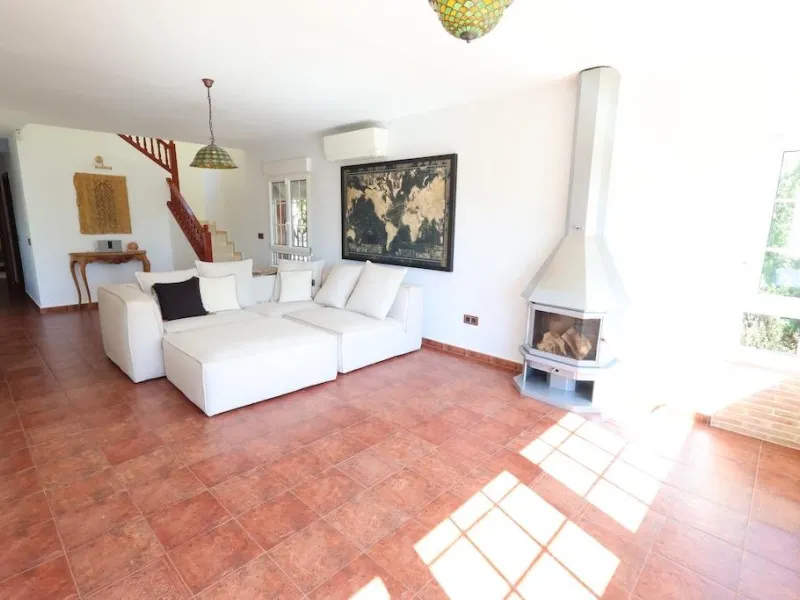 Detached villa in Villamartin plaza