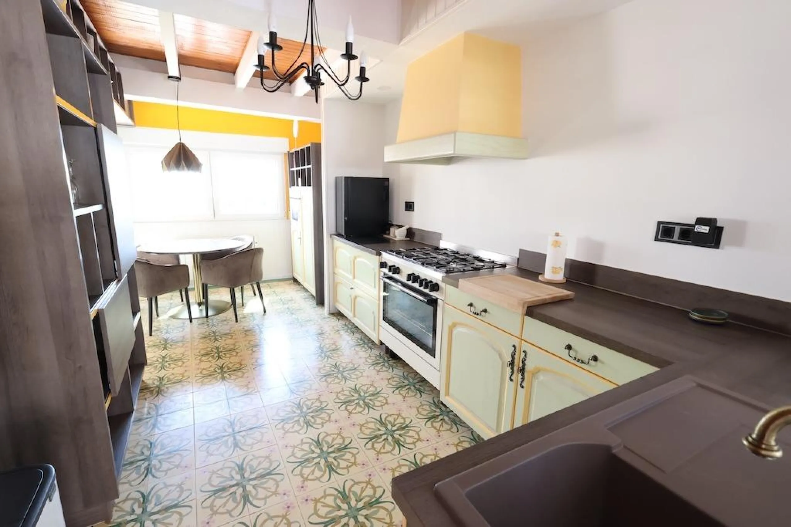 Detached villa in Villamartin plaza