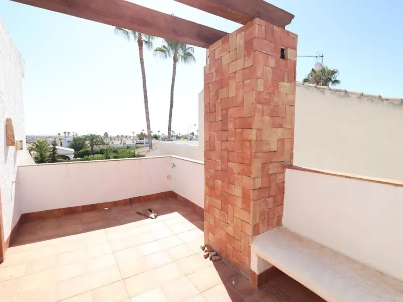 Detached villa in Villamartin plaza