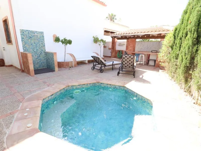 Detached villa in Villamartin plaza