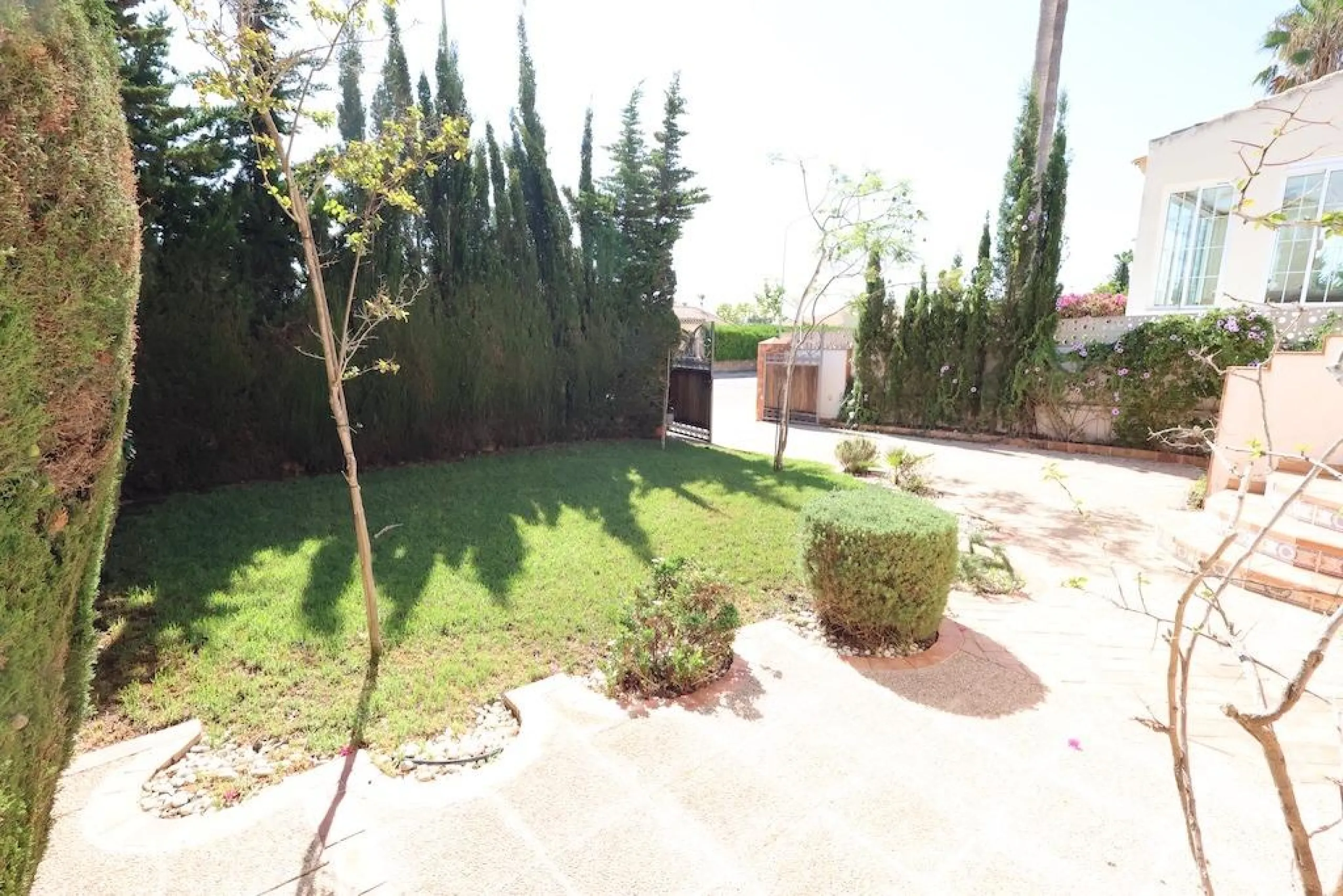 Detached villa in Villamartin plaza