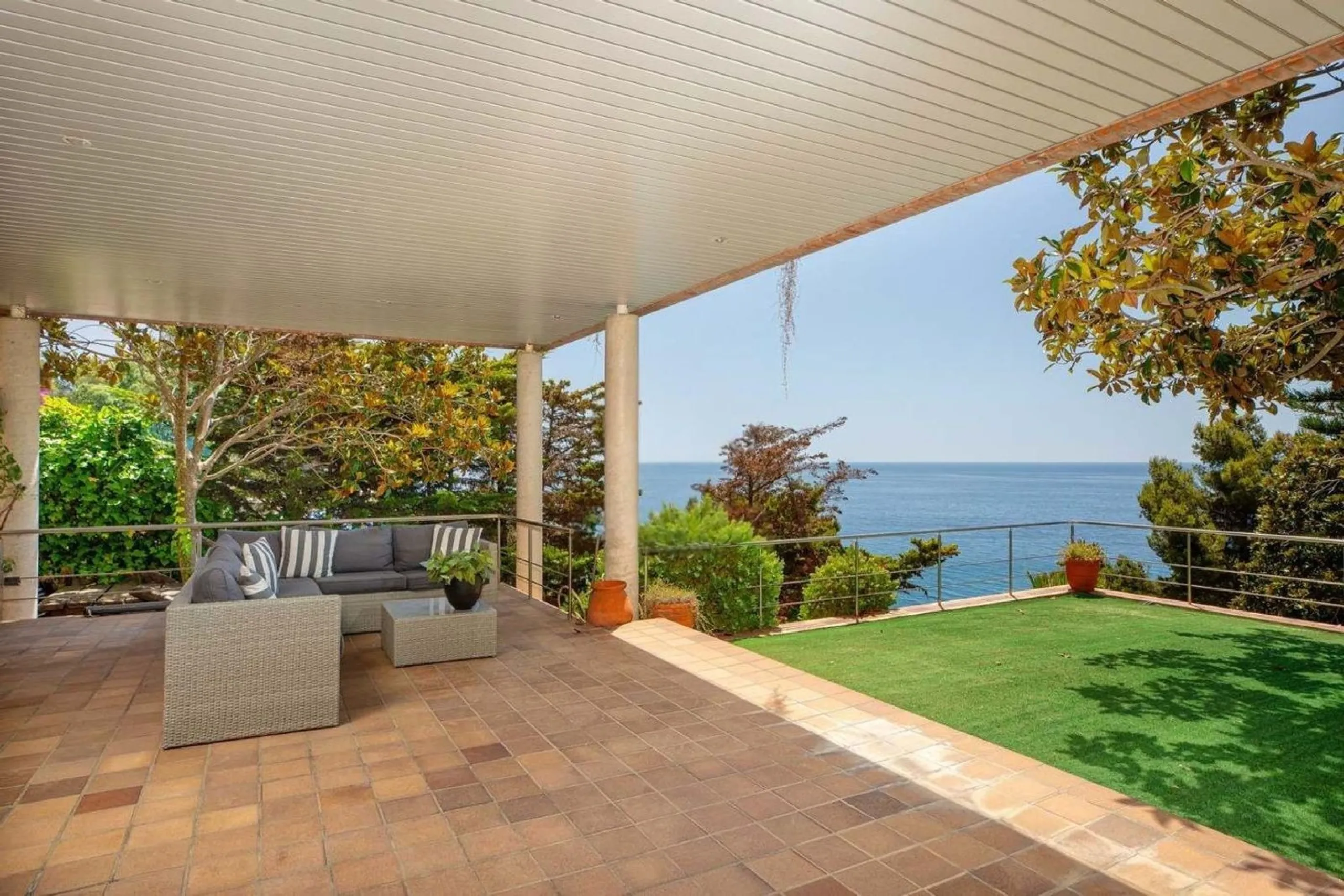 Spectacular three-level sea-view home in Cala Sant Francesc, Blanes