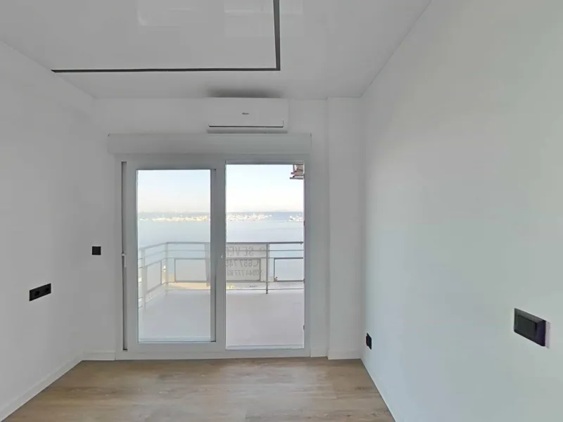 Exclusive Beachfront Property 🌊✨ 3 Bedrooms and 2 Bathrooms Drop in and put your towel on the sand