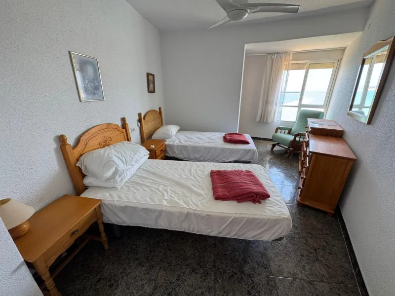 Fantástico apartamento de 3 dormitorios en primera línea de playa en Torrevieja