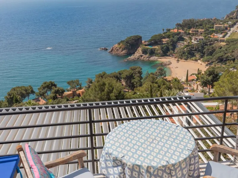 Charming sea-view villa in Cala Sant Francesc, Blanes