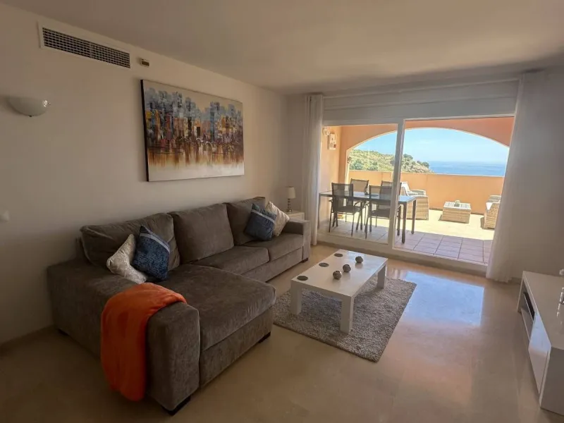 Atemberaubende 2-Zimmer-Wohnung mit Meerblick, privatem Tiefgaragenstellplatz und Abstellraum – Bellavista Hills 2, Calahonda – 349.000 €