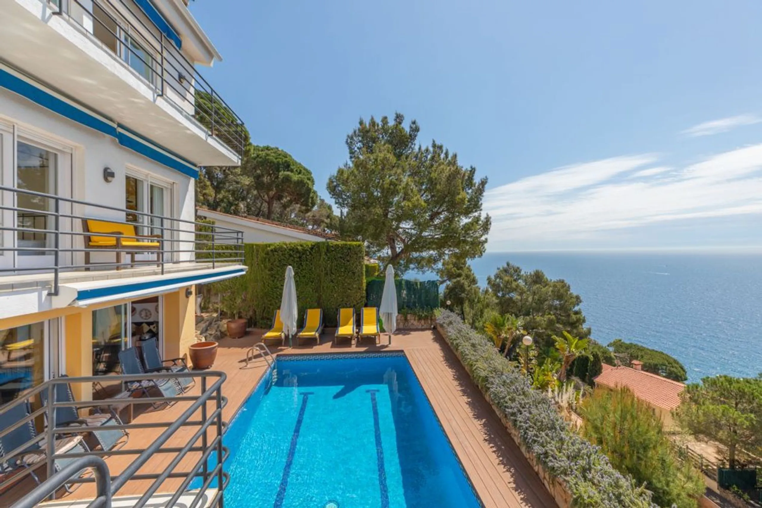 Charming sea-view villa in Cala Sant Francesc, Blanes