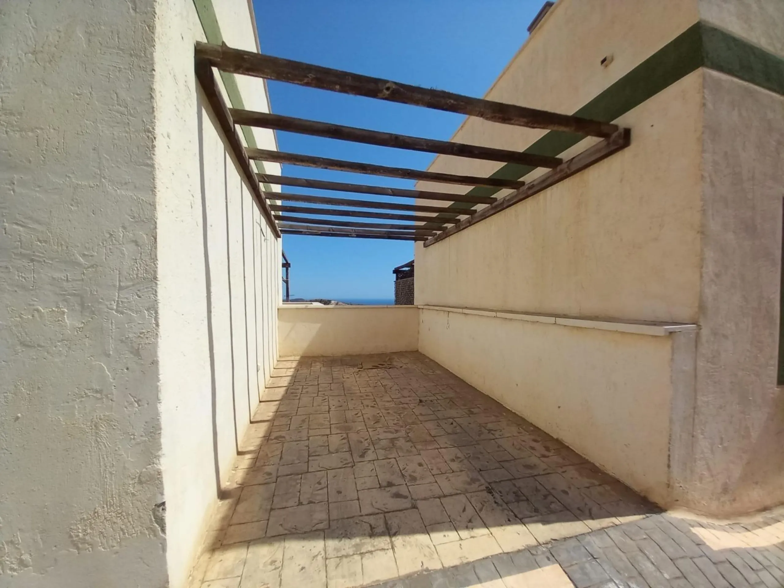 Encantadora Casa Adosada con Impresionantes Vistas al Mar en Balcón de Finestrat