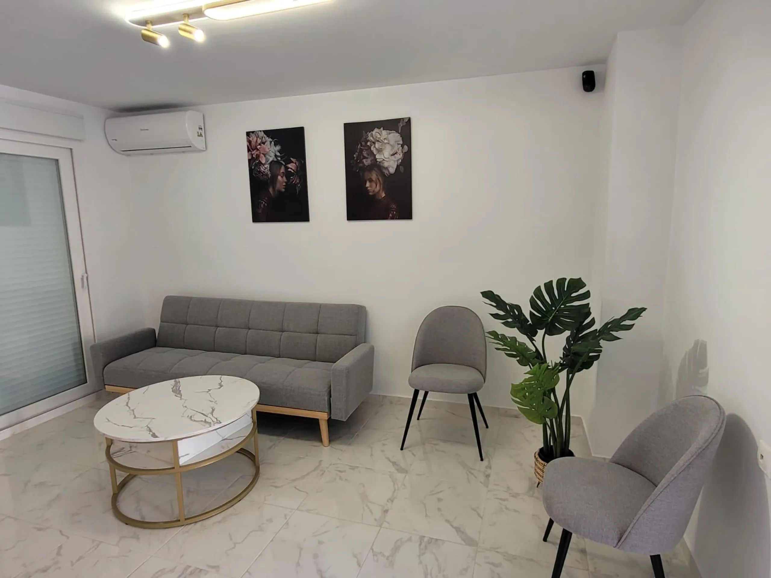 Твой новый дом ждет вас! 🏡✨ РЕМОНТИРОВАННЫЙ ДОМ 3 СПАЛЬНИ 2 ВАННЫЕ 2 ТЕРРАСЫ С ОБЩИМ БАССЕЙНОМ