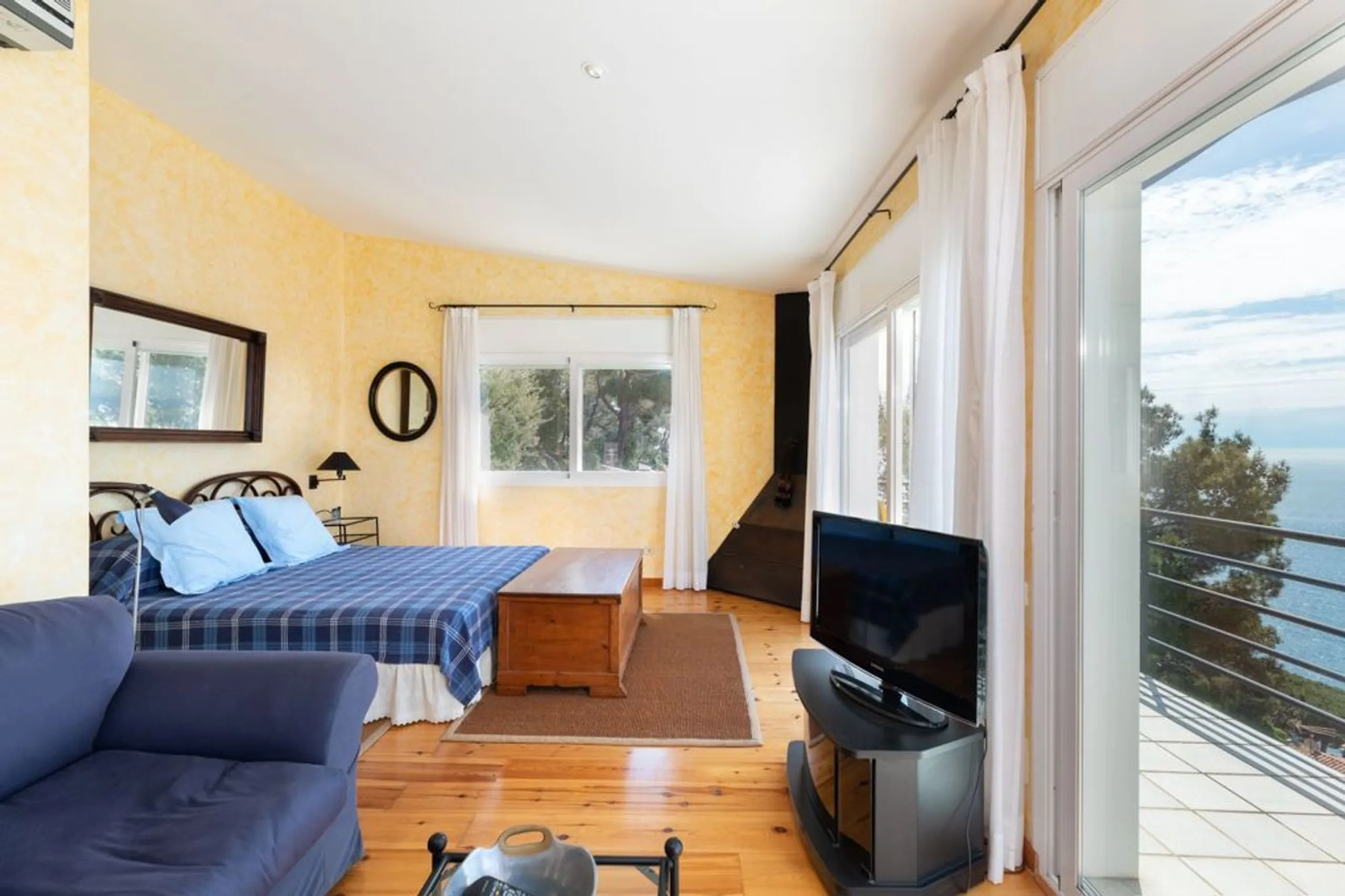 Charming sea-view villa in Cala Sant Francesc, Blanes