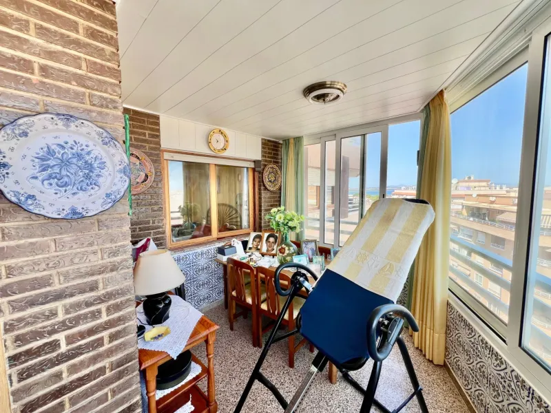 ESPACIOSO APARTAMENTO DE 3 HABITACIONES + PARKING + TRASTERO EN PLANTA 7 CON VISTAS AL MAR