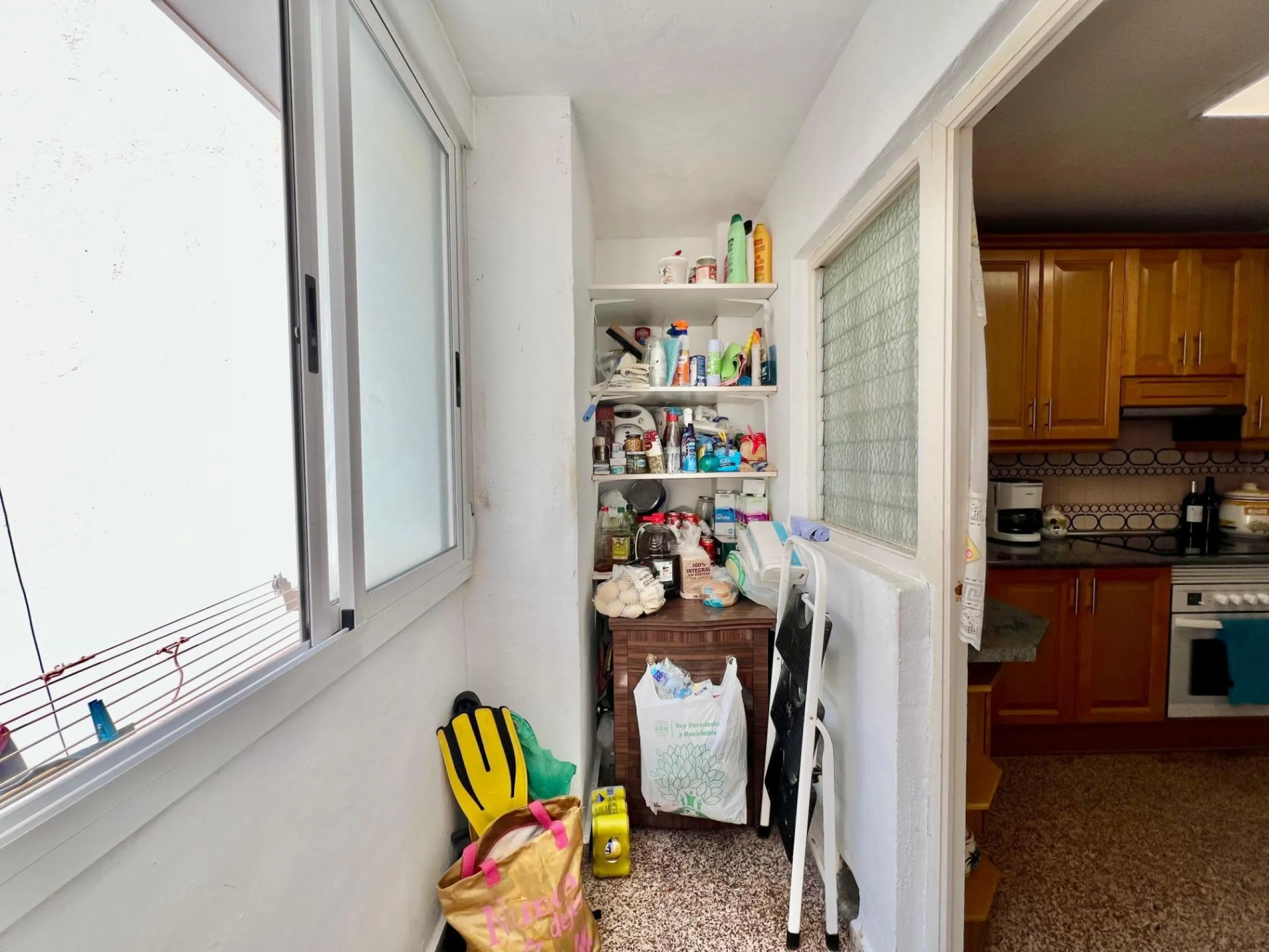 ESPACIOSO APARTAMENTO DE 3 HABITACIONES + PARKING + TRASTERO EN PLANTA 7 CON VISTAS AL MAR