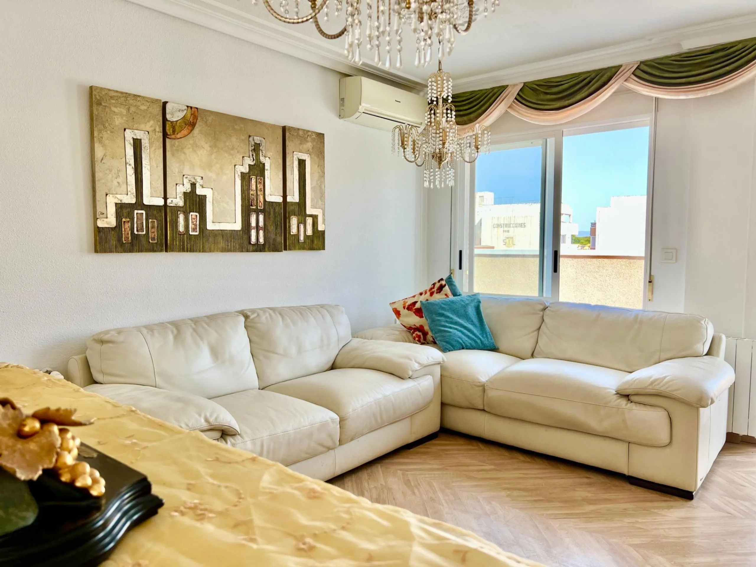ATICO A 100m DE LA PLAYA DE LA MATA CON IMPRESIONANTE TERRAZA CON VISTAS AL MAR