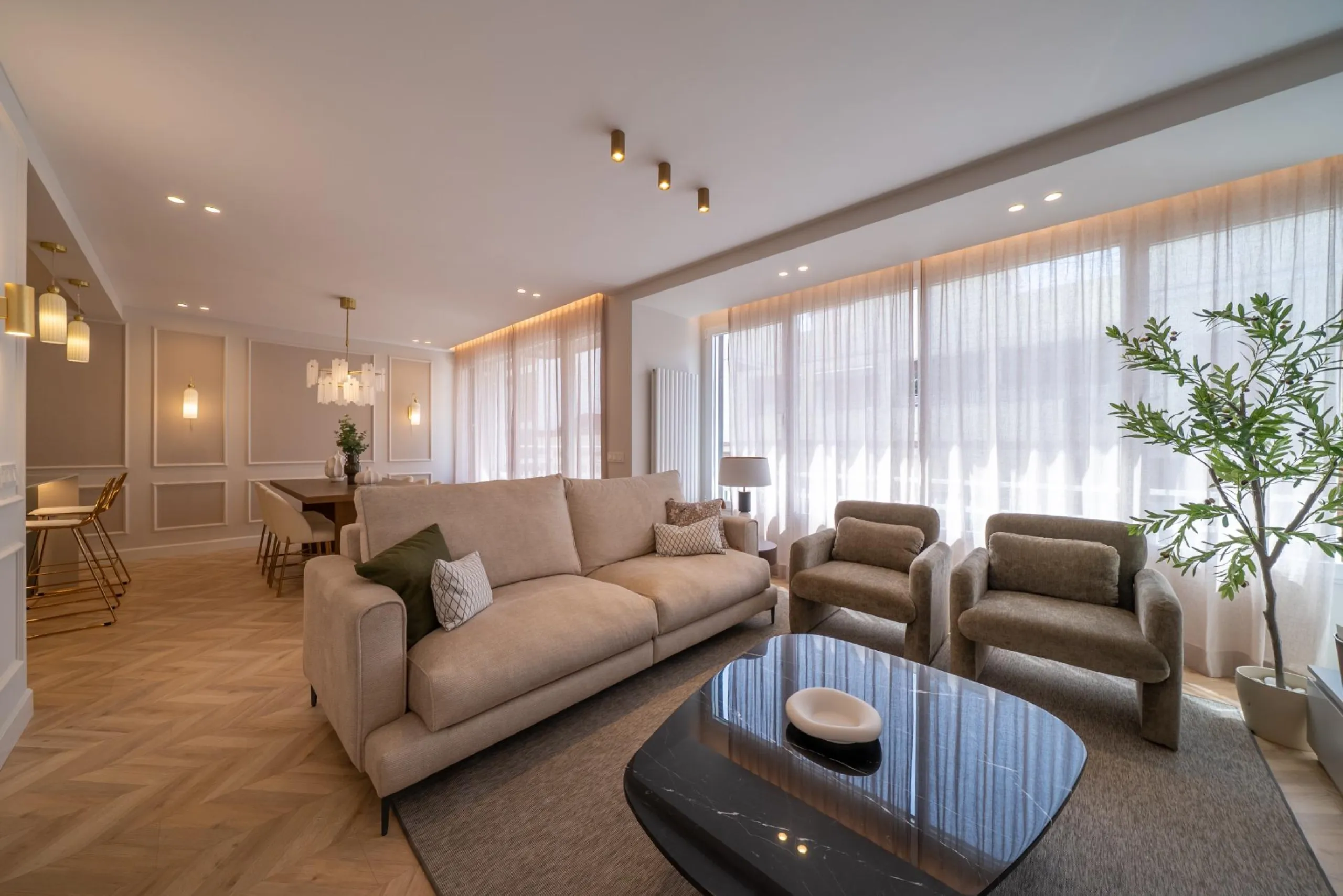 VIVIENDA DE LUJO EN GOYA CON PLAZA DE GARAJE