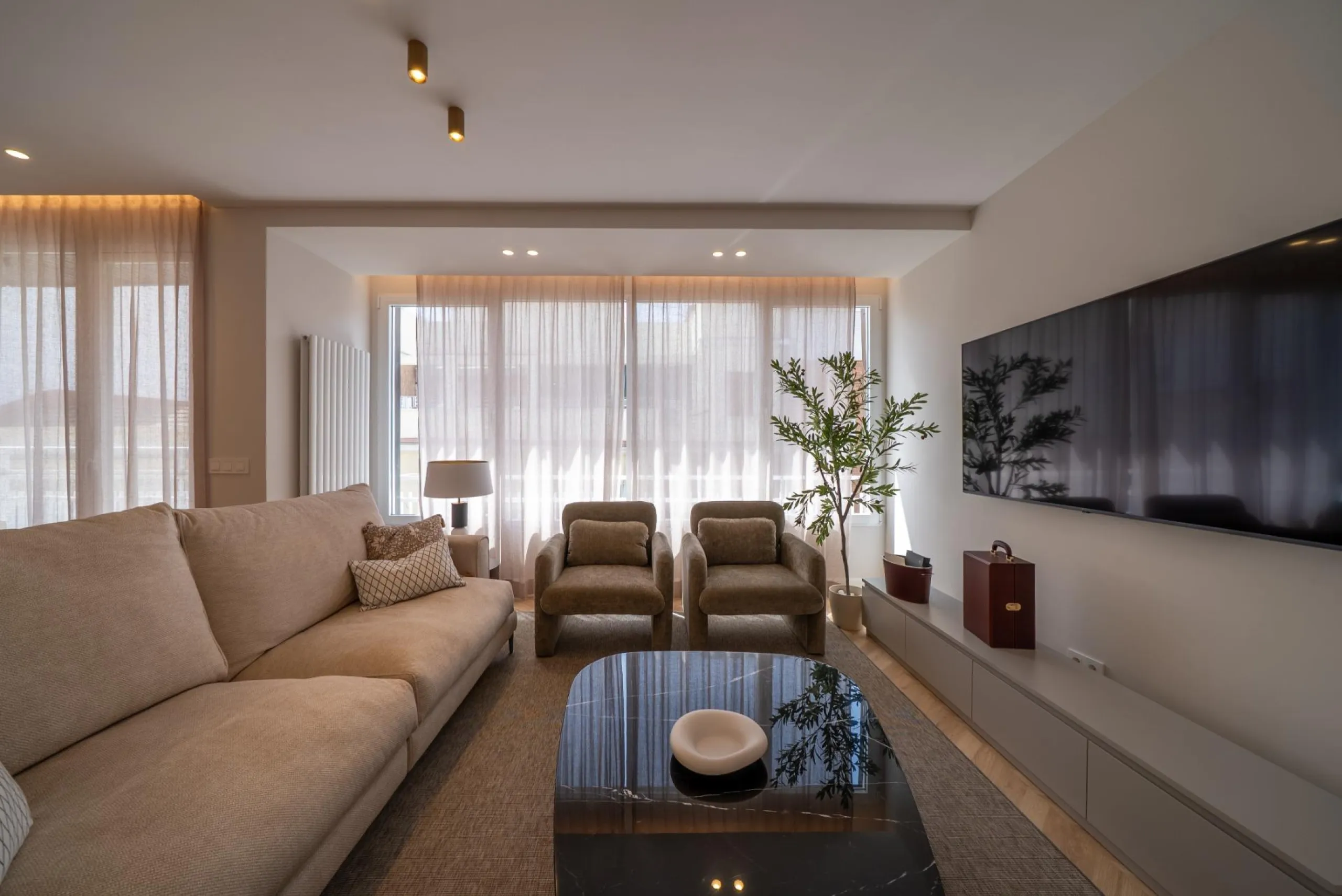 VIVIENDA DE LUJO EN GOYA CON PLAZA DE GARAJE