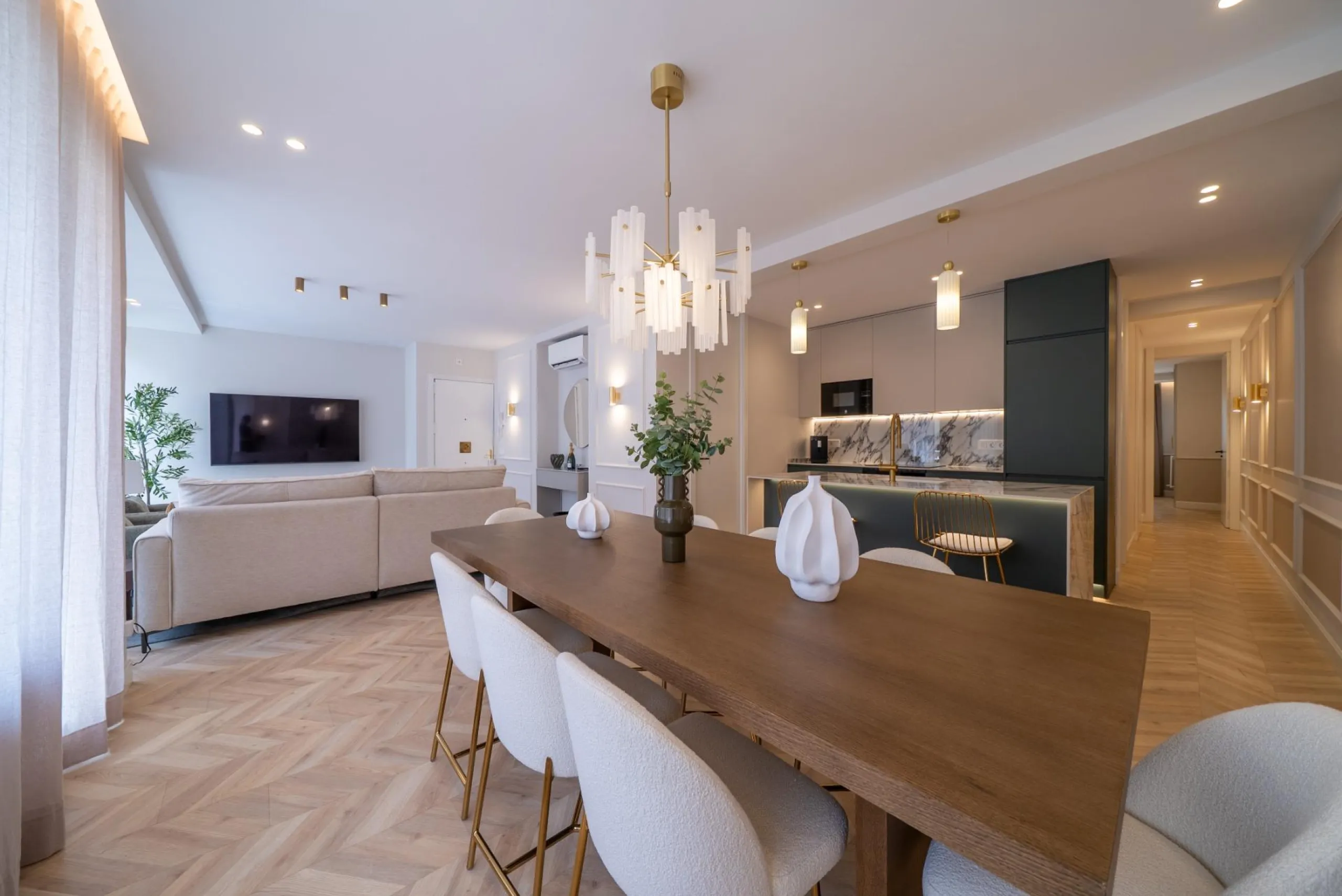 VIVIENDA DE LUJO EN GOYA CON PLAZA DE GARAJE