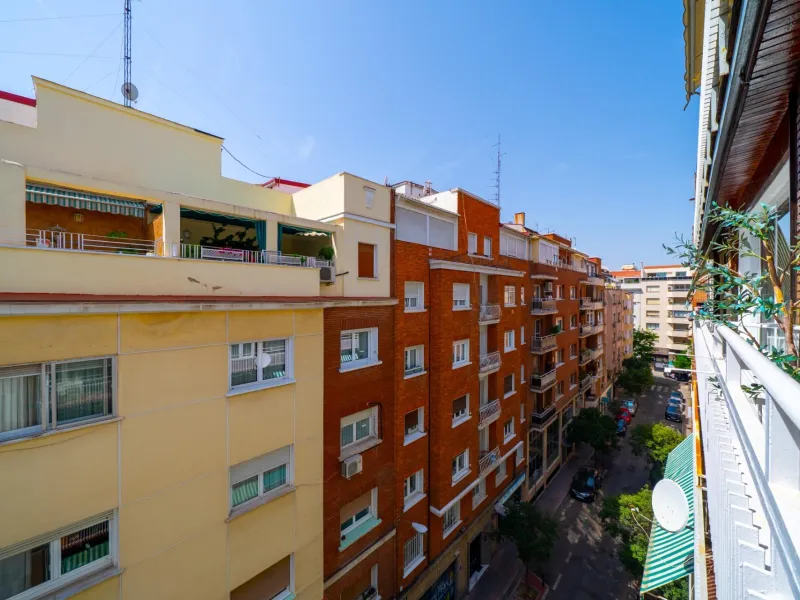 VIVIENDA DE LUJO EN GOYA CON PLAZA DE GARAJE