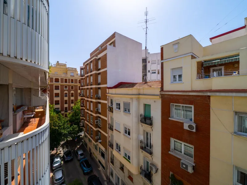 VIVIENDA DE LUJO EN GOYA CON PLAZA DE GARAJE