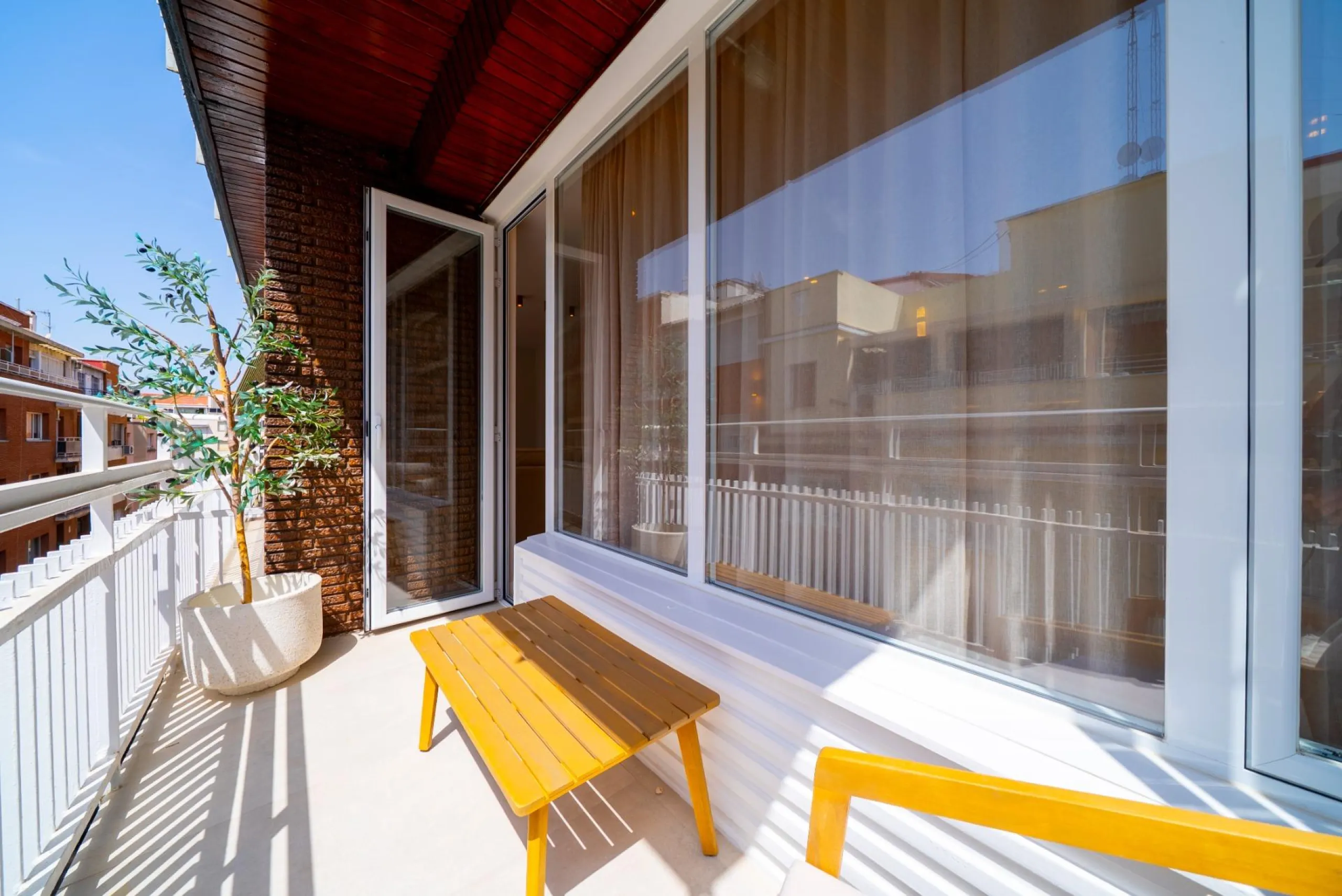VIVIENDA DE LUJO EN GOYA CON PLAZA DE GARAJE