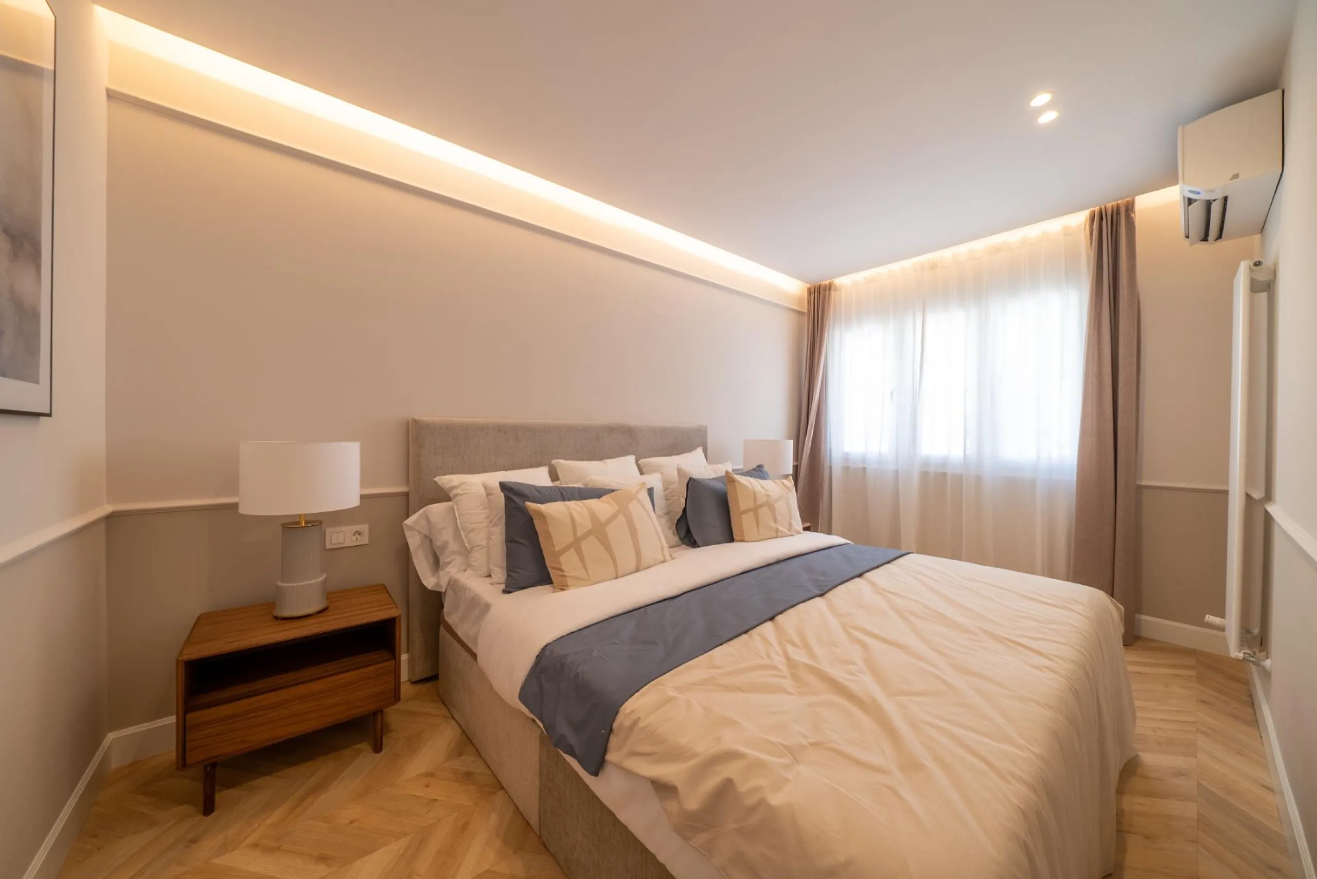 VIVIENDA DE LUJO EN GOYA CON PLAZA DE GARAJE