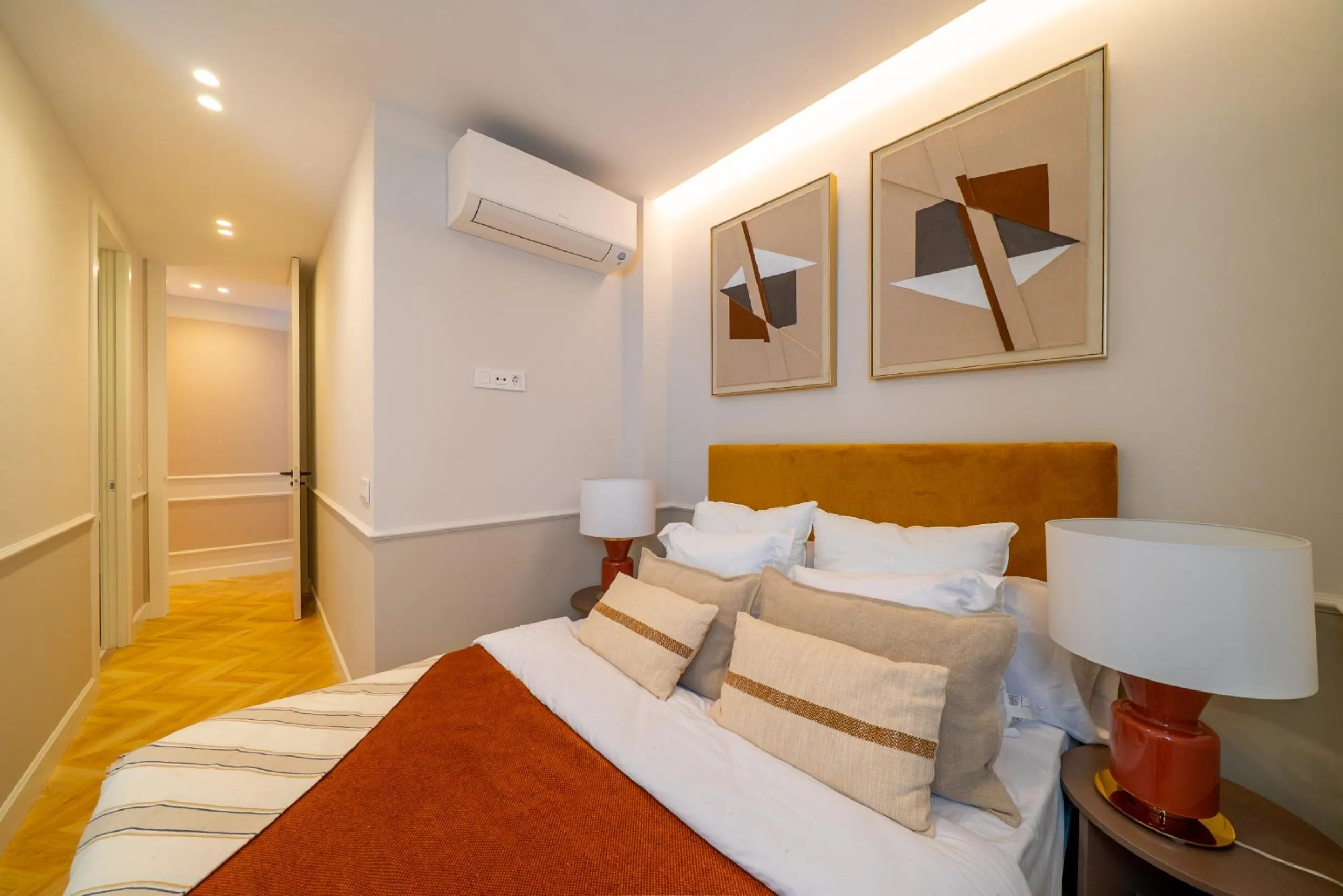 VIVIENDA DE LUJO EN GOYA CON PLAZA DE GARAJE