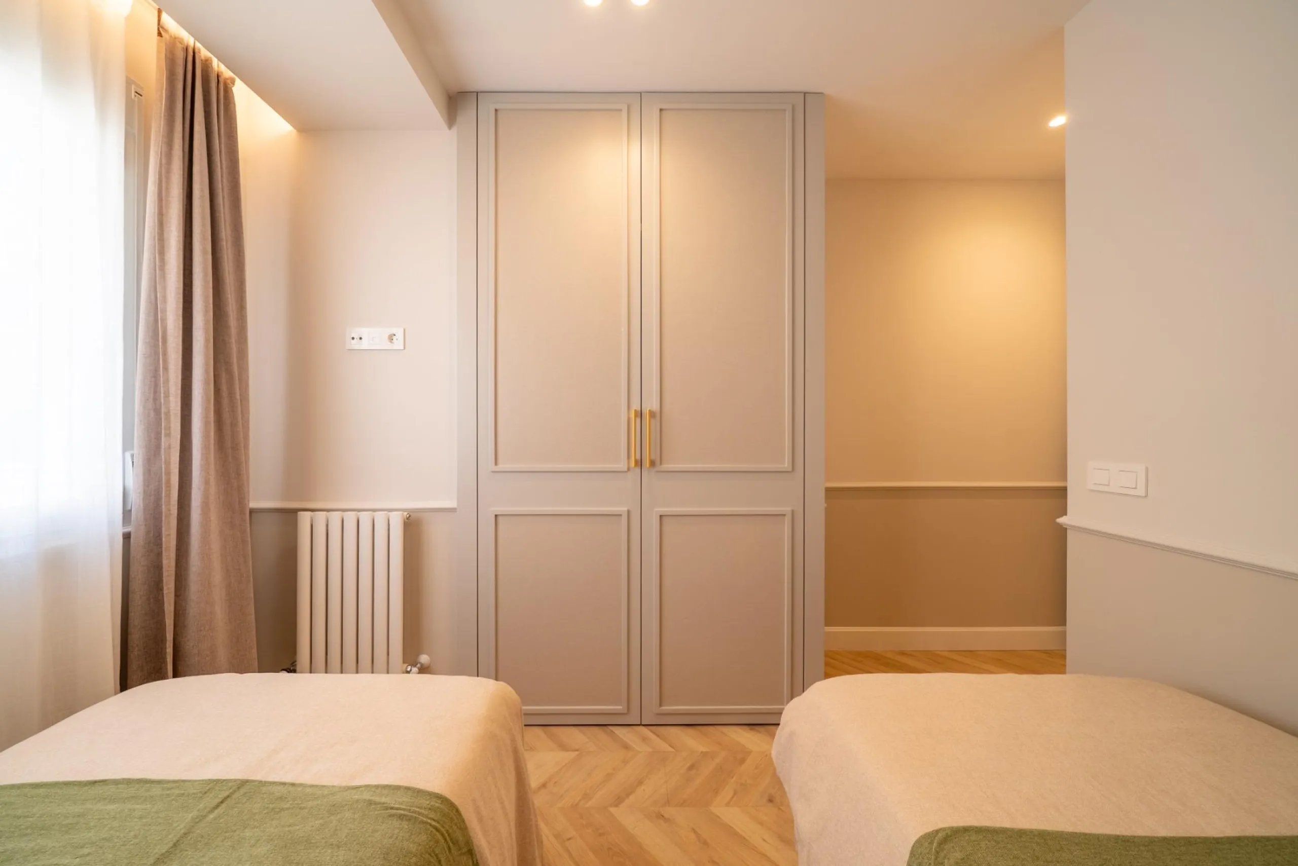 VIVIENDA DE LUJO EN GOYA CON PLAZA DE GARAJE