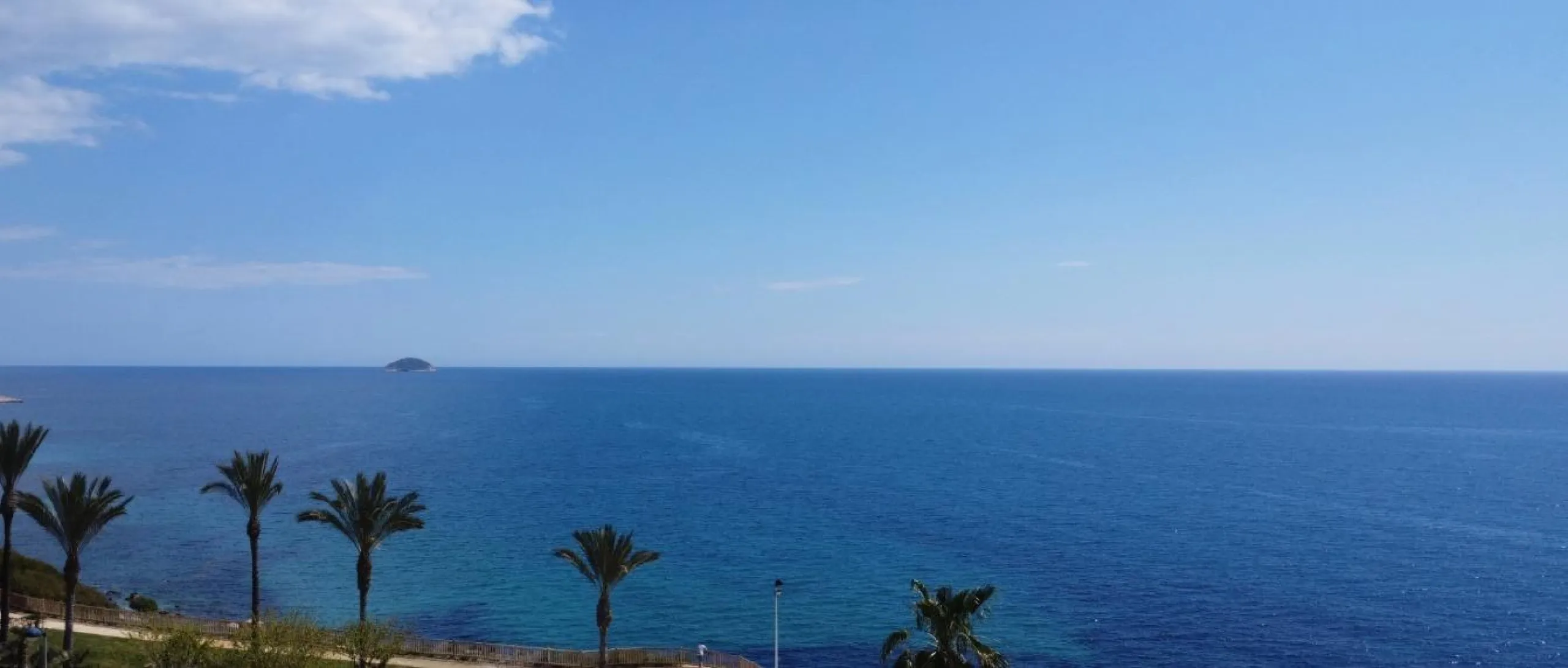 🏖 Live the Mediterranean from Above