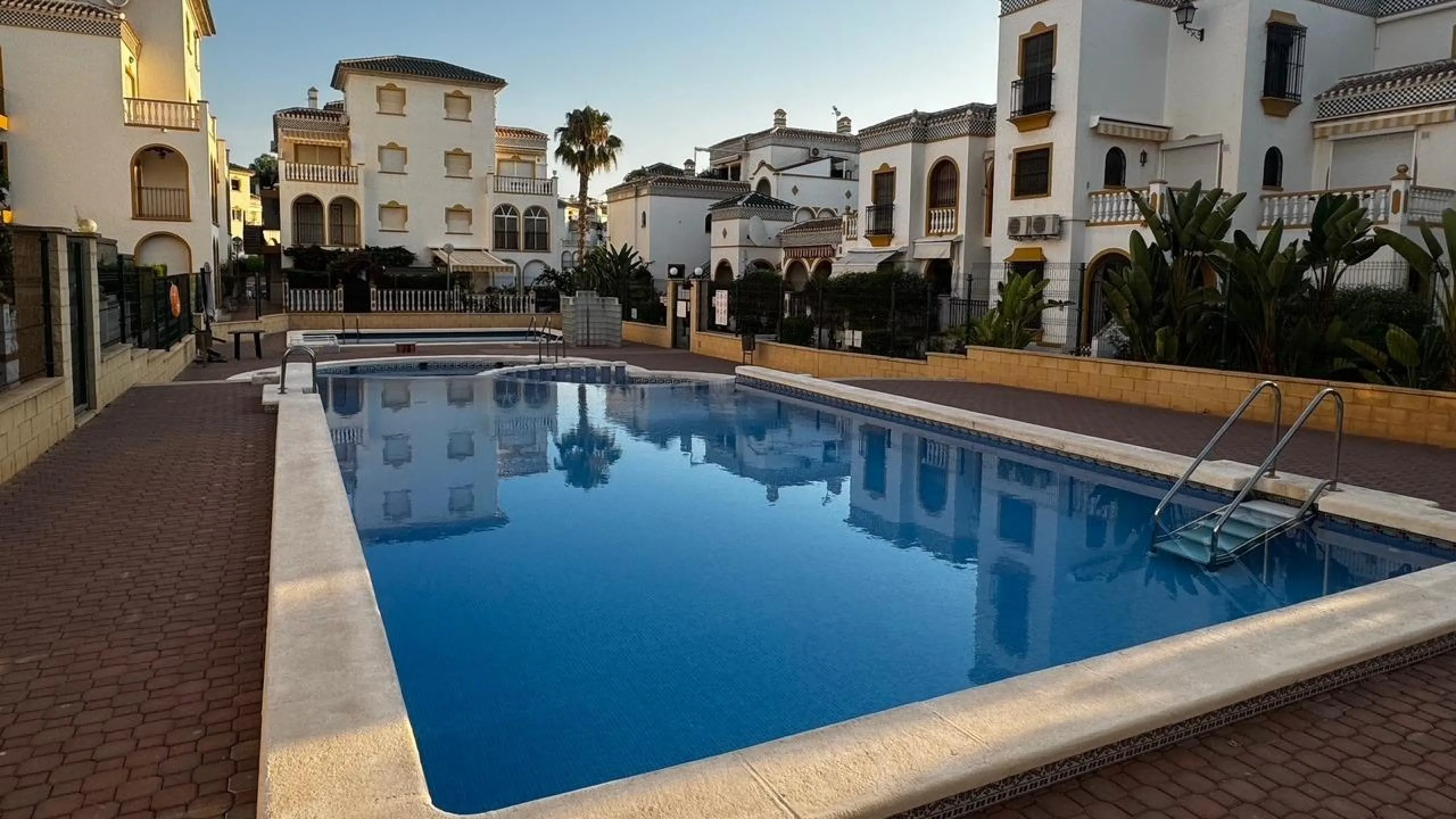 EN PLAYA DE LA MATA DUPLEX 3 HABS EN MOLINO BLANCO, PISCINA COMUNITARIA 219.000€