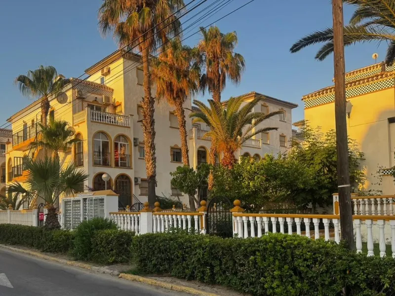 EN PLAYA DE LA MATA DUPLEX 3 HABS EN MOLINO BLANCO, PISCINA COMUNITARIA 219.000€