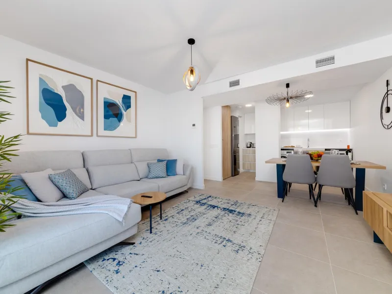 SPECTACULAR NEW LARGE APARTMENT WITH SEA AND MOUNTAIN VIEWS IN CALPE