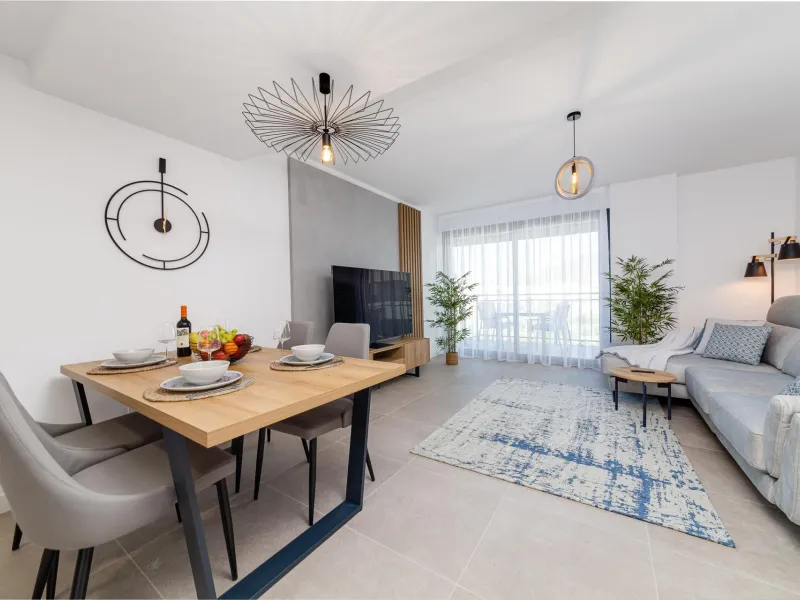 SPECTACULAR NEW LARGE APARTMENT WITH SEA AND MOUNTAIN VIEWS IN CALPE