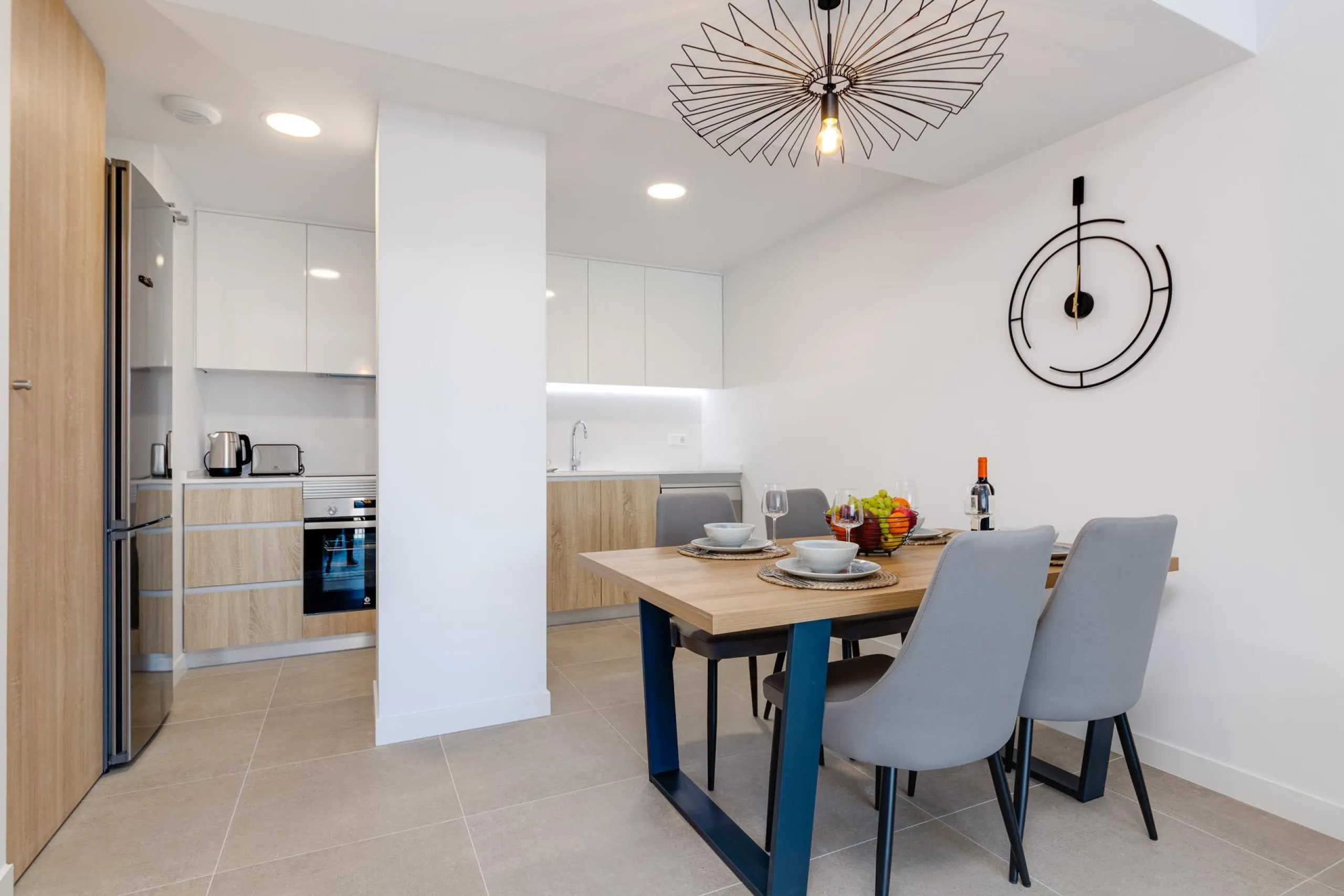 SPECTACULAR NEW LARGE APARTMENT WITH SEA AND MOUNTAIN VIEWS IN CALPE