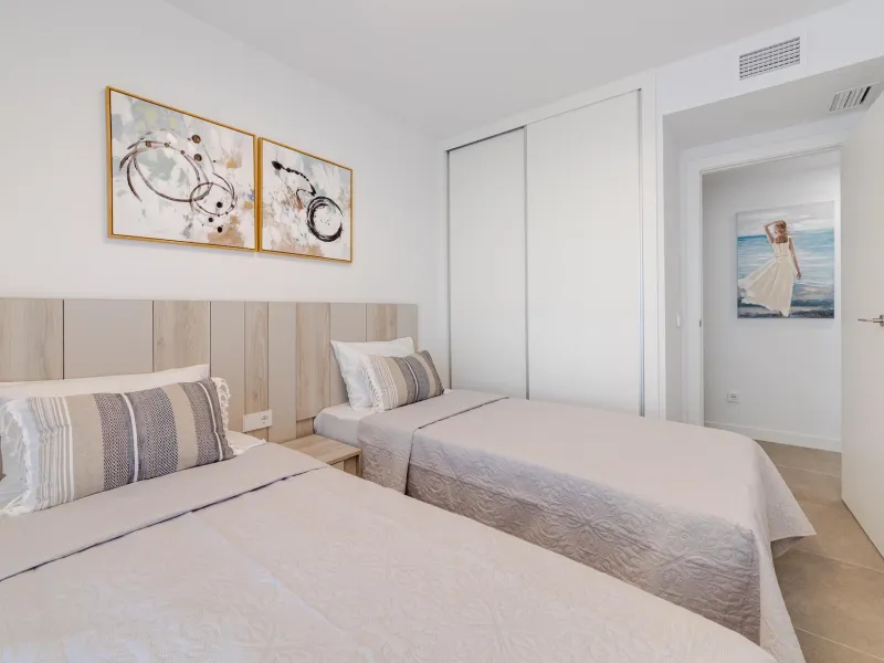 SPECTACULAR NEW LARGE APARTMENT WITH SEA AND MOUNTAIN VIEWS IN CALPE