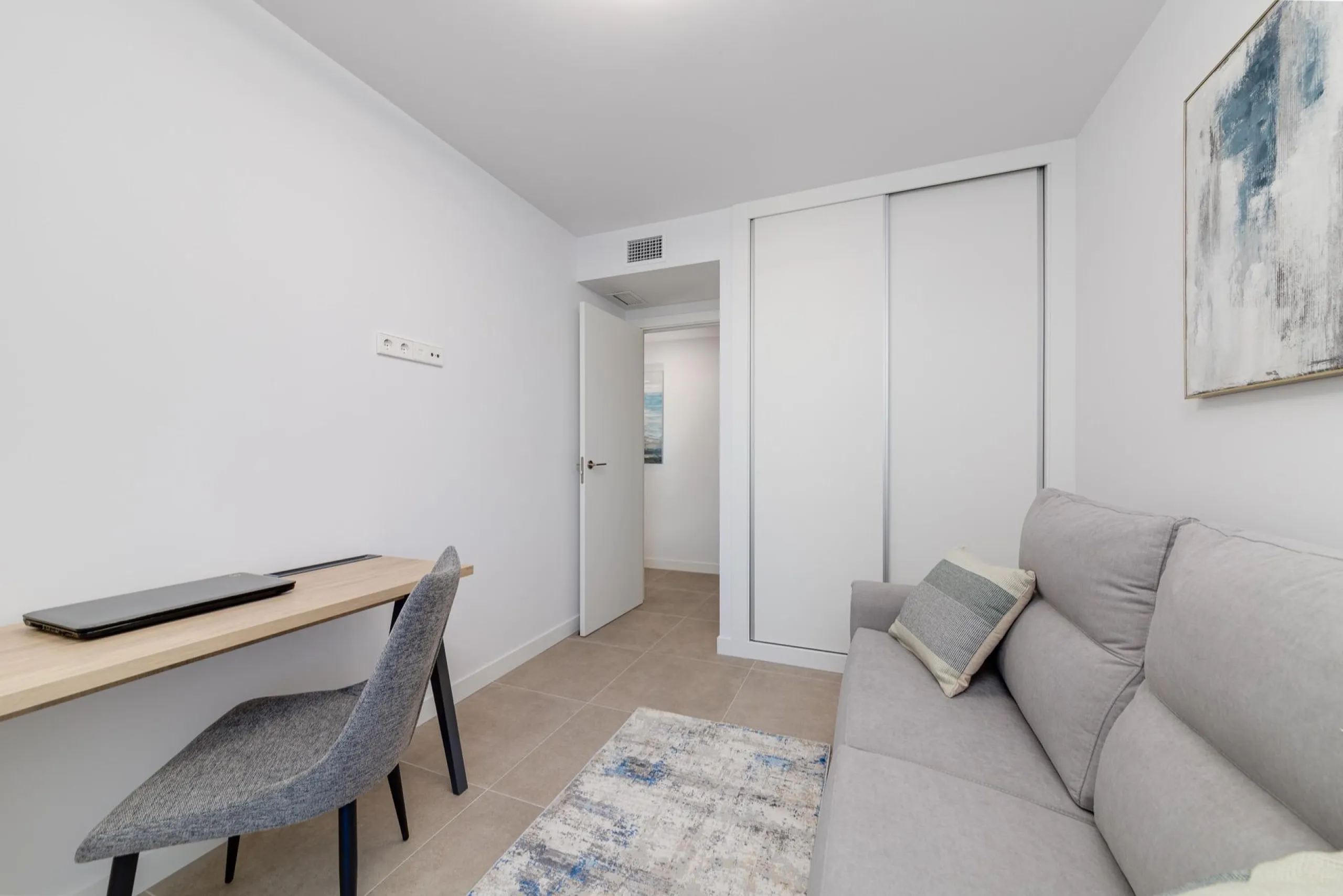 SPECTACULAR NEW LARGE APARTMENT WITH SEA AND MOUNTAIN VIEWS IN CALPE