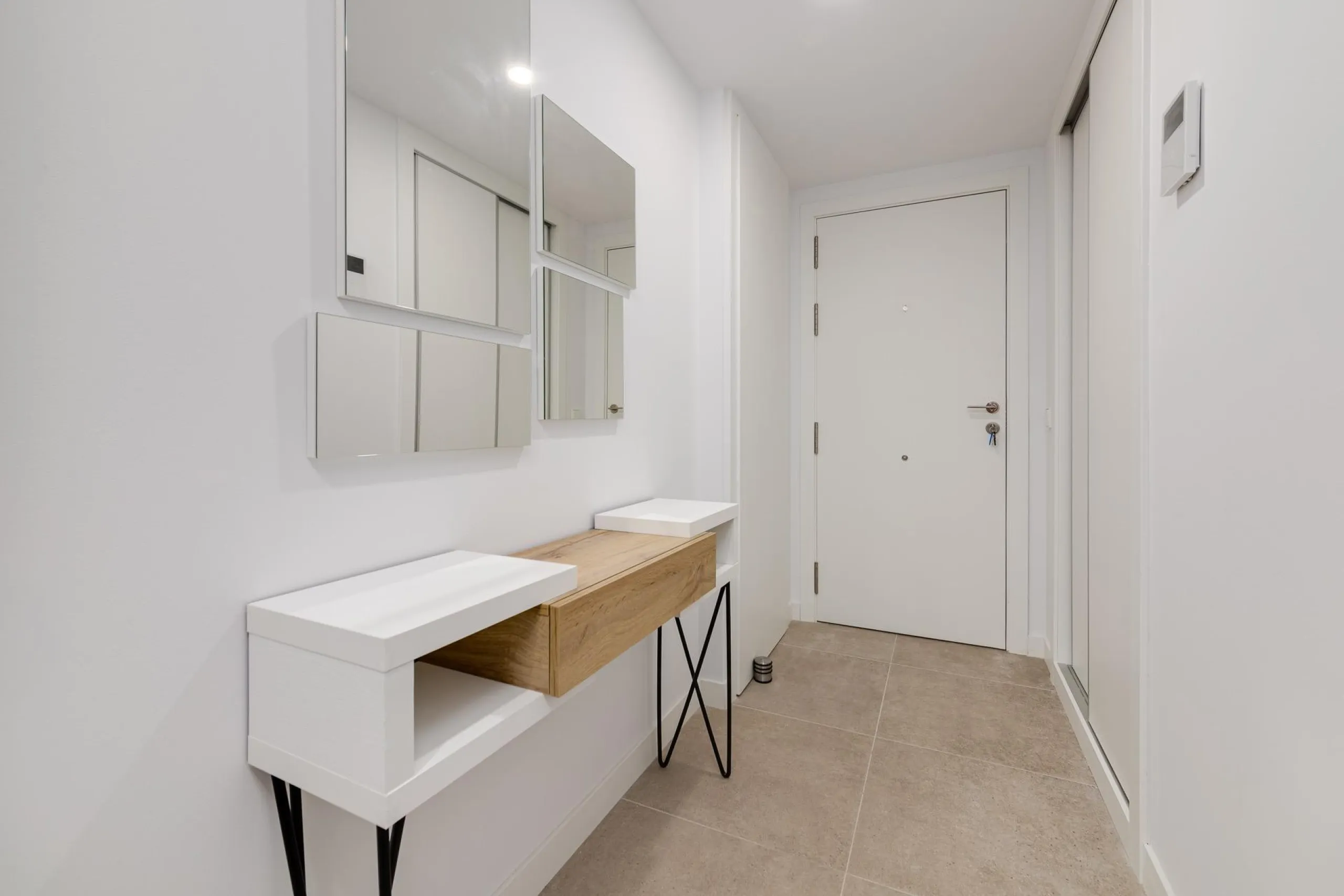 SPECTACULAR NEW LARGE APARTMENT WITH SEA AND MOUNTAIN VIEWS IN CALPE