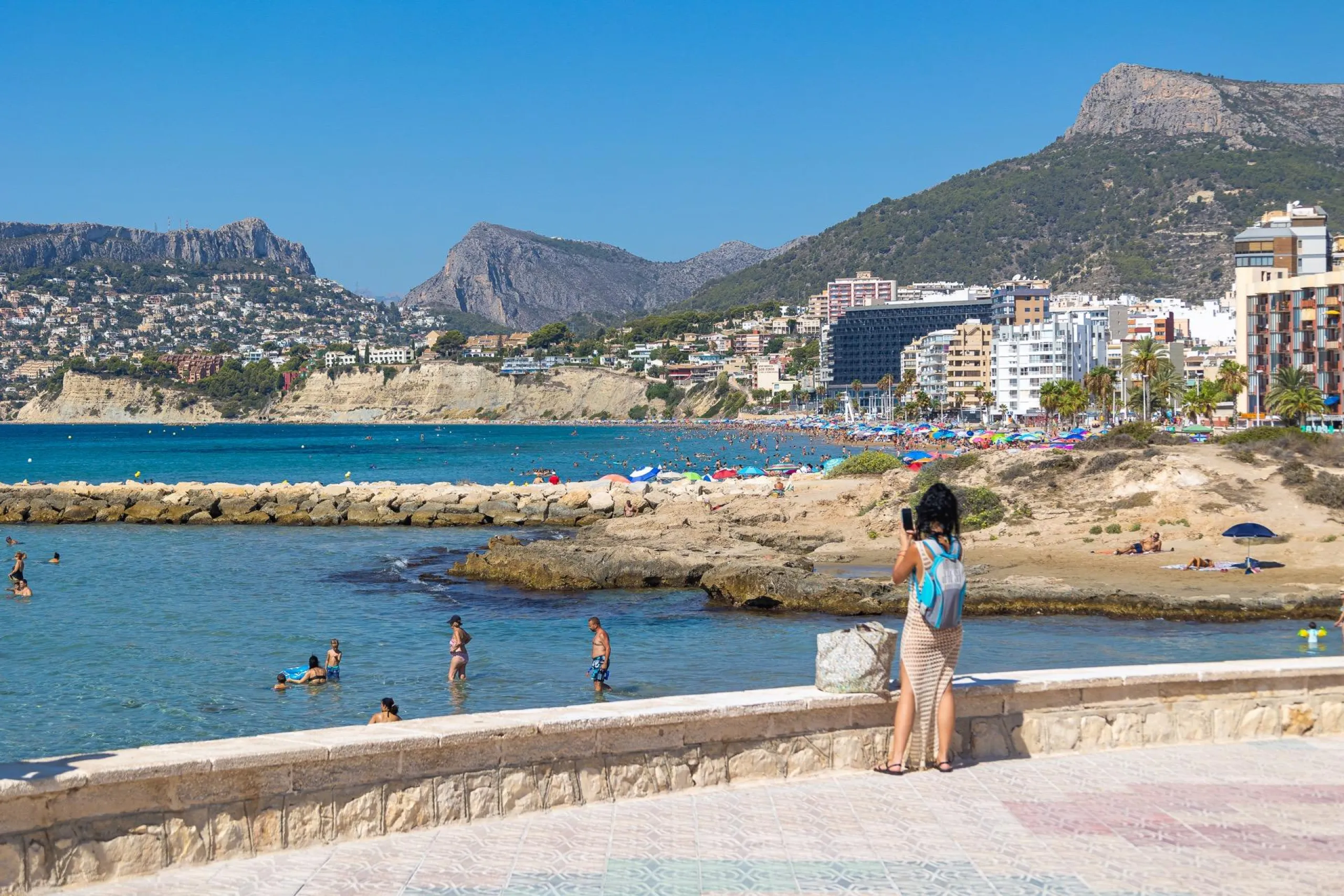 SPECTACULAR NEW LARGE APARTMENT WITH SEA AND MOUNTAIN VIEWS IN CALPE