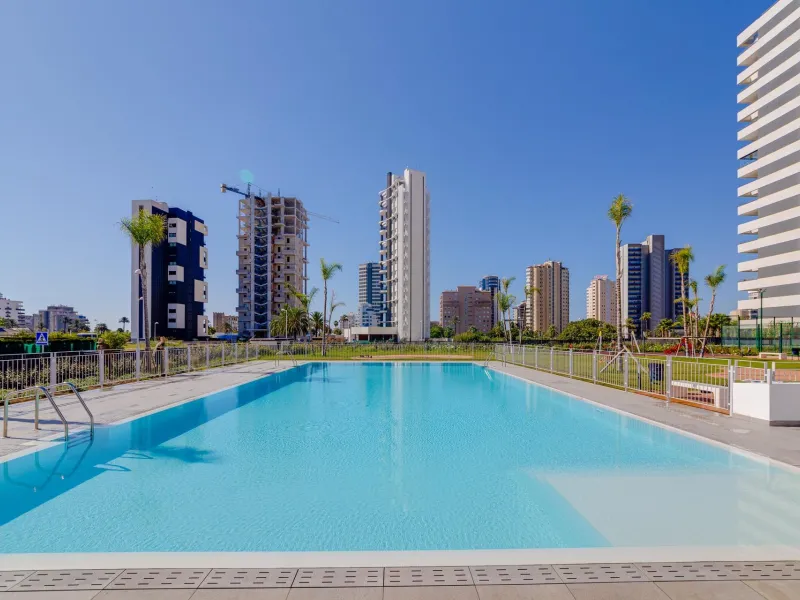 SPECTACULAR NEW LARGE APARTMENT WITH SEA AND MOUNTAIN VIEWS IN CALPE
