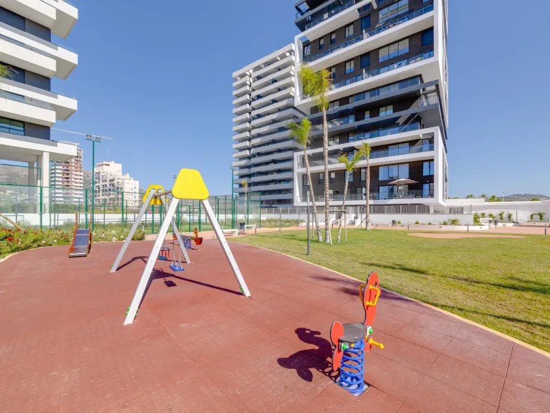 SPECTACULAR NEW LARGE APARTMENT WITH SEA AND MOUNTAIN VIEWS IN CALPE