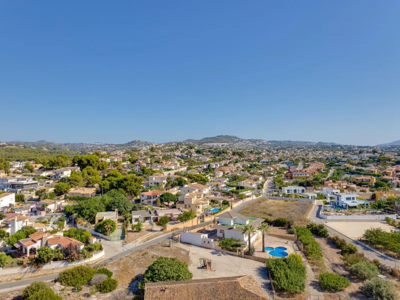 SPECTACULAR NEW LARGE APARTMENT WITH SEA AND MOUNTAIN VIEWS IN CALPE