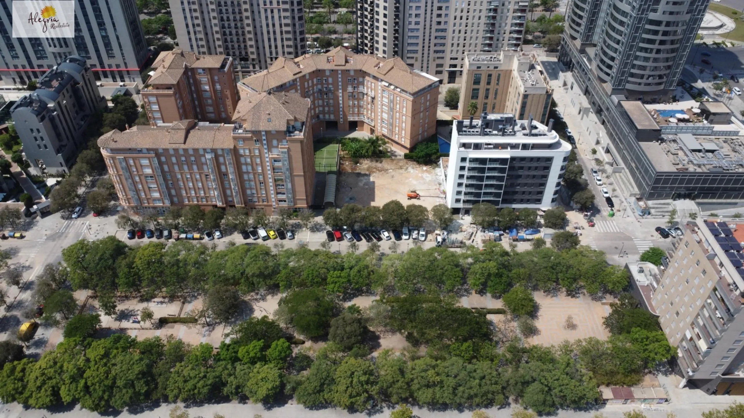 !!! EXCELENTE PROYECTO DE OBRA NUEVA AL AV. CORTES VALENCIANAS