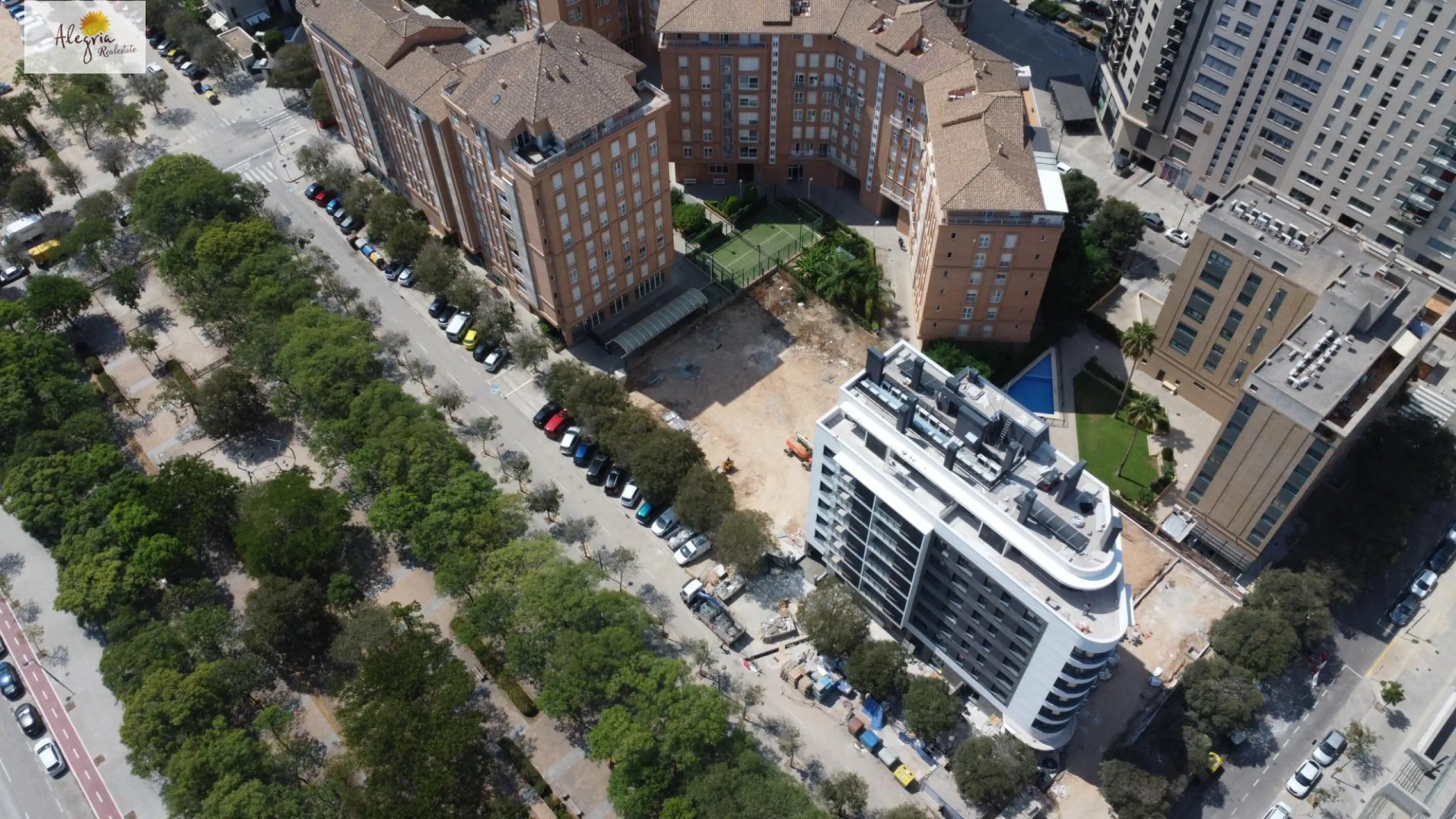 !!! EXCELENTE PROYECTO DE OBRA NUEVA AL AV. CORTES VALENCIANAS