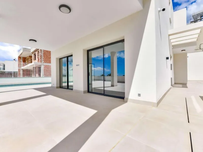✨ Newly built completed villa in Golf Bahía — Luxury, space and energy efficiency