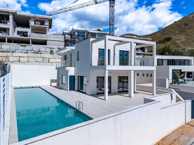 ✨ Newly built completed villa in Golf Bahía — Luxury, space and energy efficiency