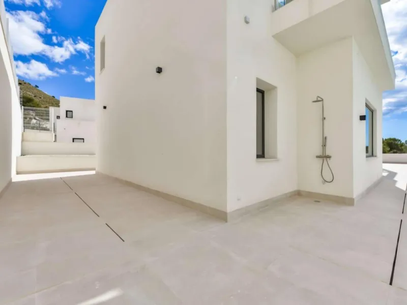 ✨ Newly built completed villa in Golf Bahía — Luxury, space and energy efficiency